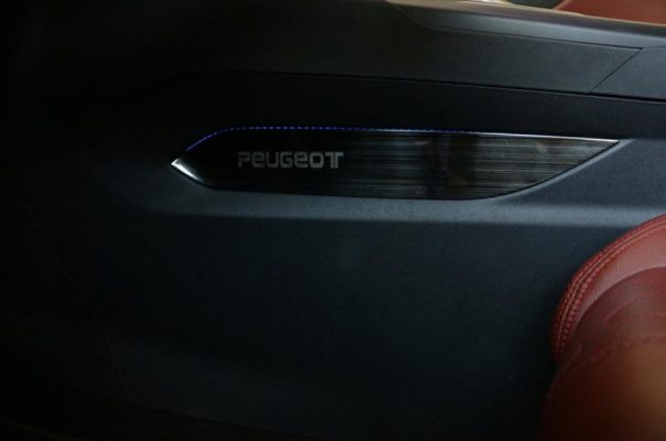 xe Peugeot 5008 Peugeot 3008