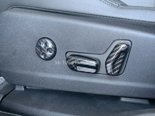 Ốp nút chỉnh ghế cacbon Peugeot