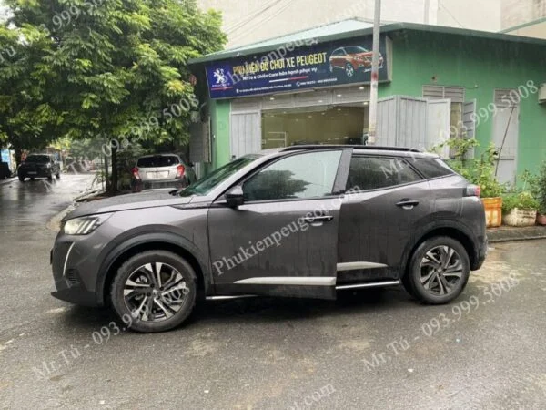 phụ kiện trang bị khi mua xe peugeot 2008