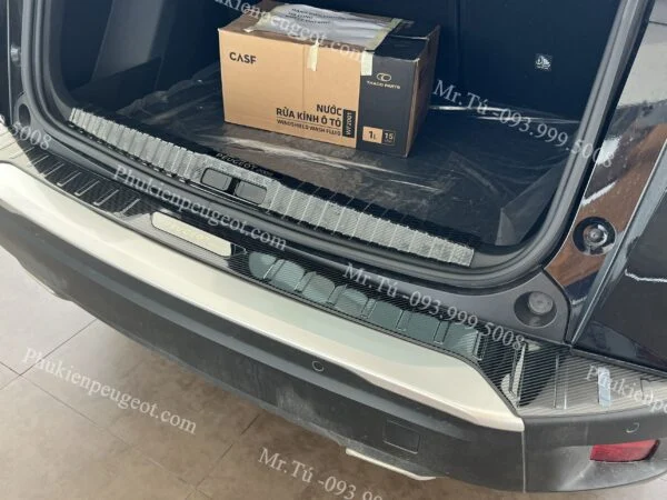 Nẹp cốp trong ngoài xe Peugeot 2008 cacbon