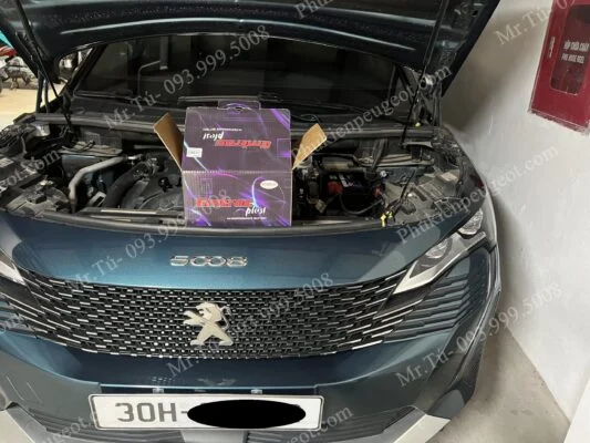 Dịch vụ cứu hộ bình ắc quy cho xe Peugeot 3008