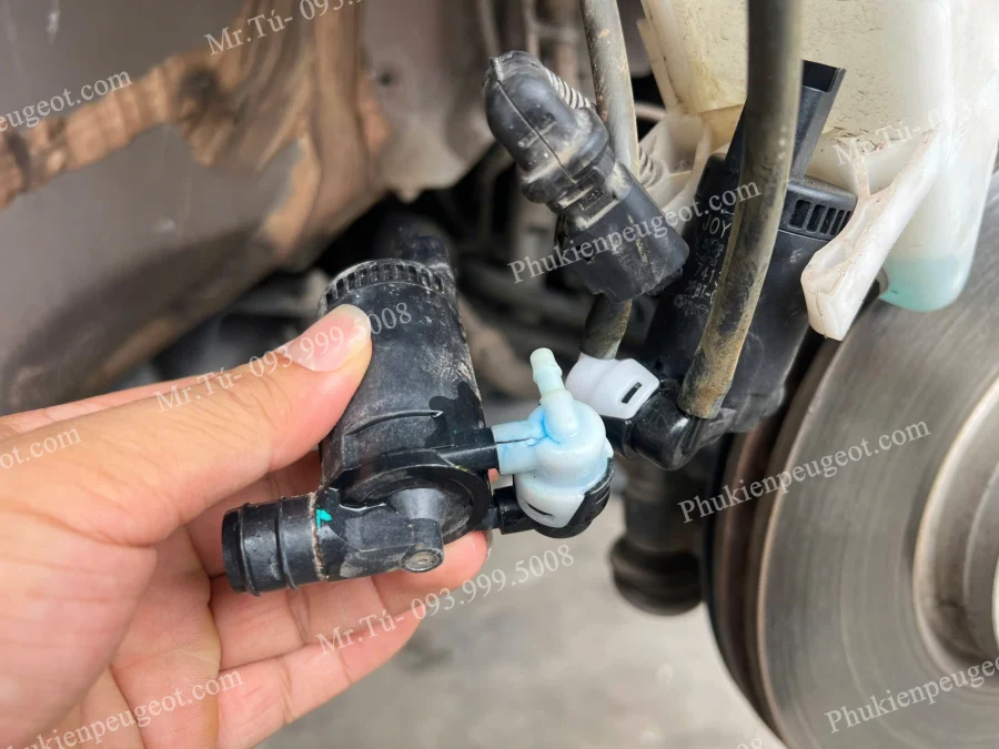 MOTOR-BOM-NUOC-RUA-KINH-PEUGEOT (2)