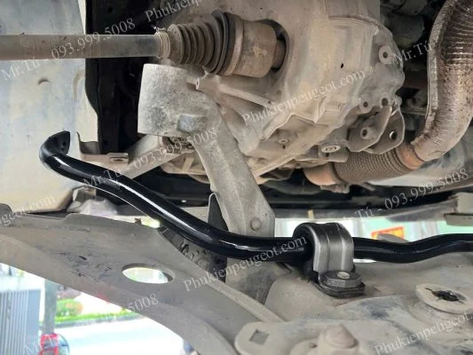 thay thế thanh cân bằng xe Peugeot